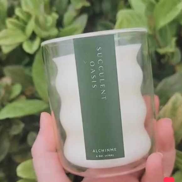 Luxury Wiggle Candle - Picture 5 of 7